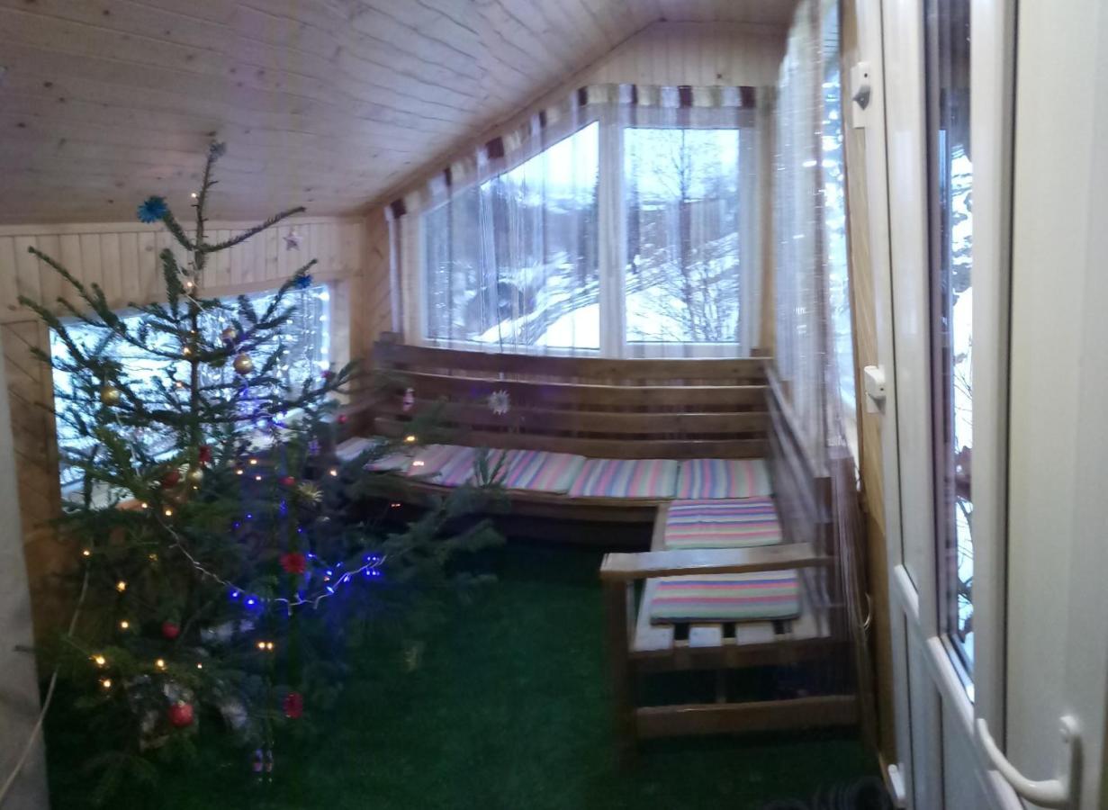 Sova Lägenhet Lazeshchyna Exteriör bild
