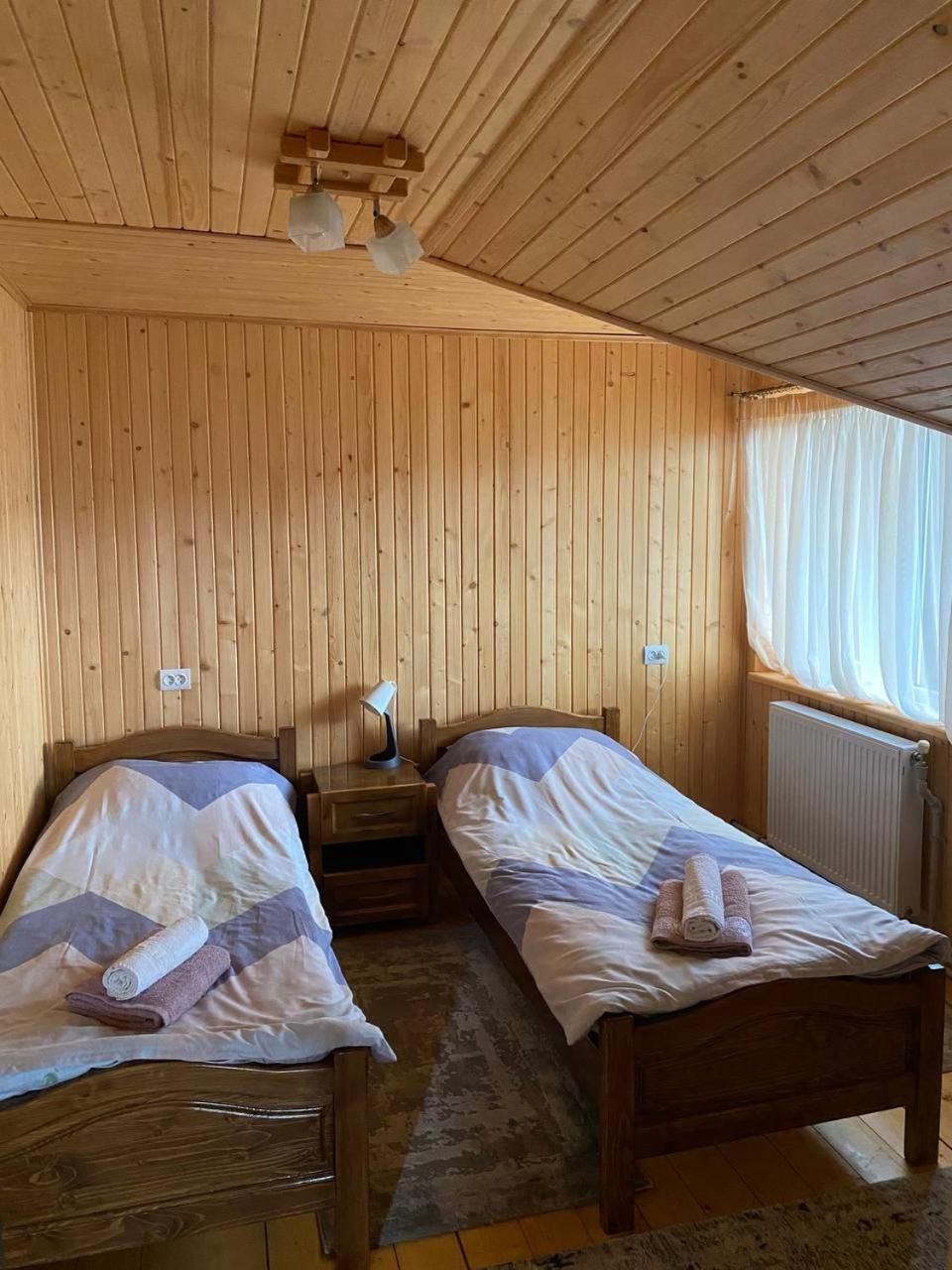 Sova Lägenhet Lazeshchyna Exteriör bild